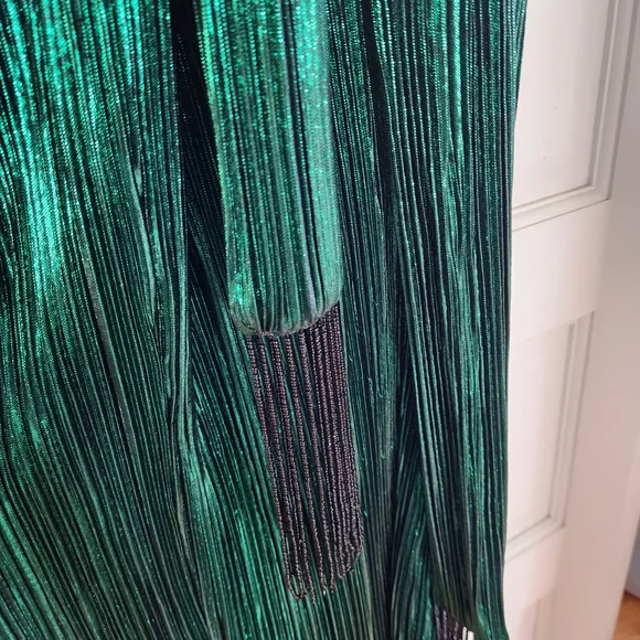 B. Yellowtail Green Plisse Dress - Picture 2 of 5